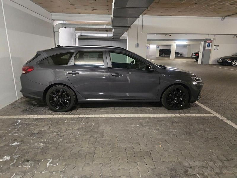 Gebraucht Hyundai i30 Advantage 101 PS (74 kW) 2024 Grau Kombi
