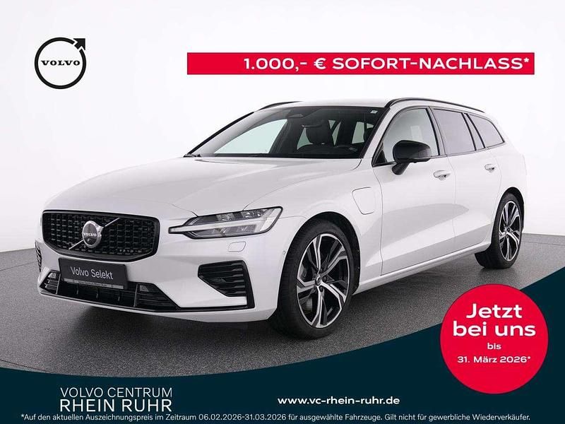 Gebraucht Volvo V60 Plus 349 PS (256 kW) 2022 Weiss crystal white pearl / me Kombi