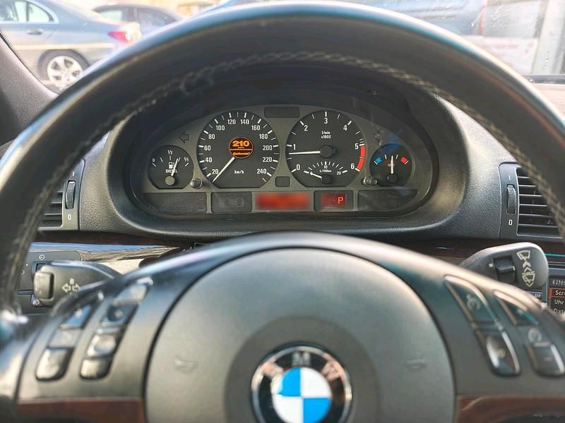 Gebraucht BMW 320 150 PS (110 kW) 2003 Schwarz Limousine