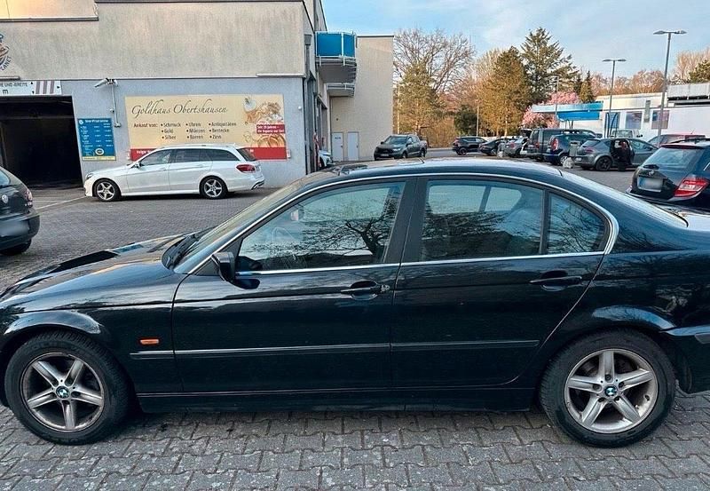 Gebraucht BMW 323 170 PS (125 kW) 1999 Schwarz Limousine