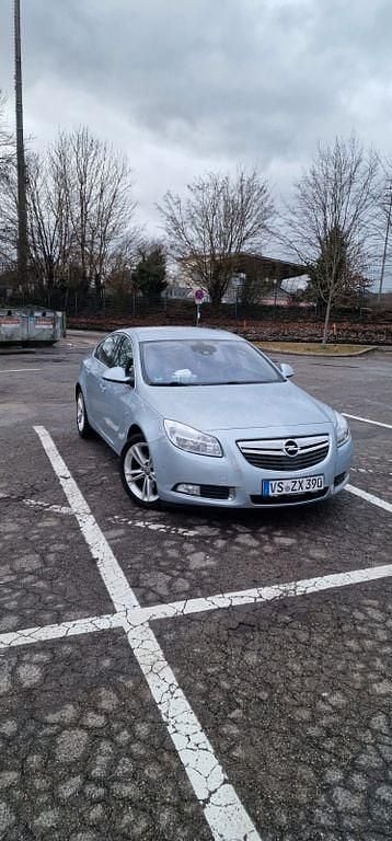 Gebraucht Opel Insignia Edition 163 PS (119 kW) 2013 Grau Limousine