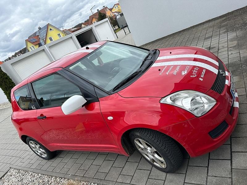 Gebraucht Suzuki Swift 92 PS (67 kW) 2007 Rot Kleinwagen