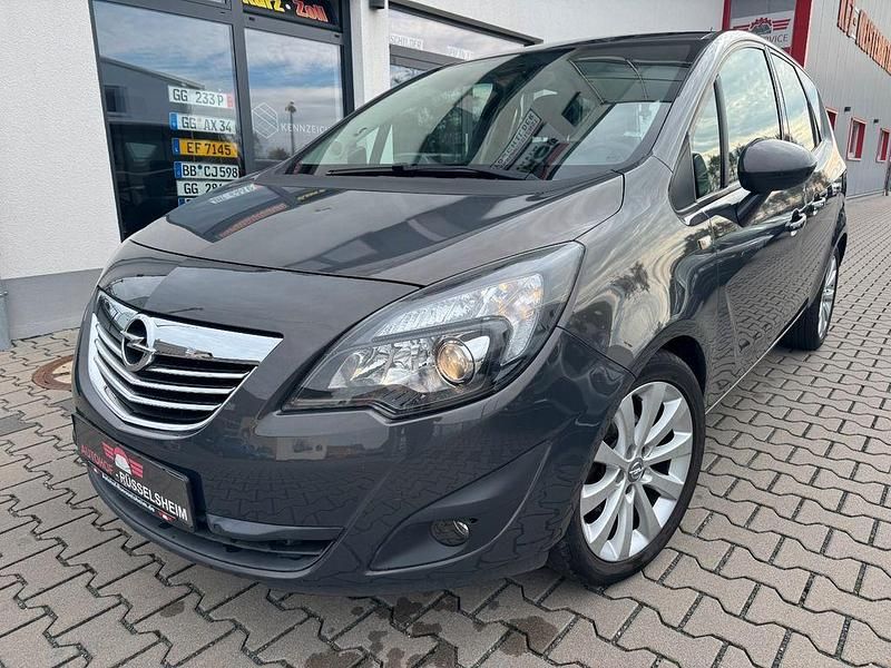 Grau Gebraucht 2013 Opel Meriva Innovation Van / Kleinbus | 8.590 € (Fairer Preis) - Bild 1/4