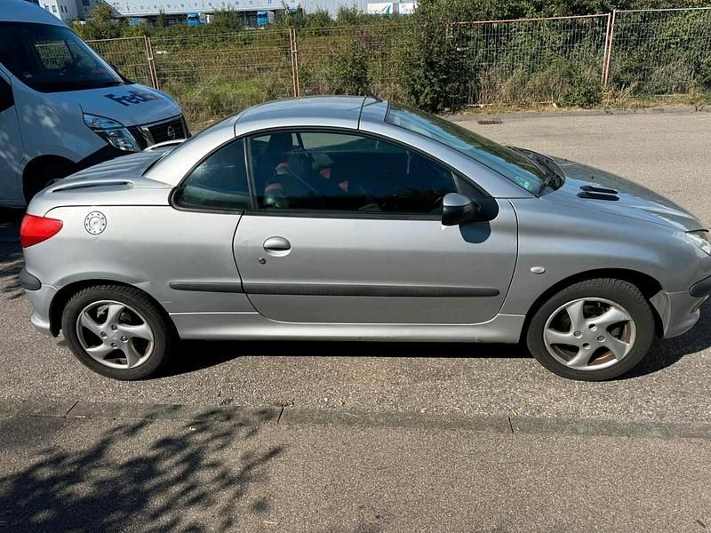 Silber Gebraucht 2001 Peugeot 206 CC Cabrio | 920 € (Superpreis) - Bild 1/4