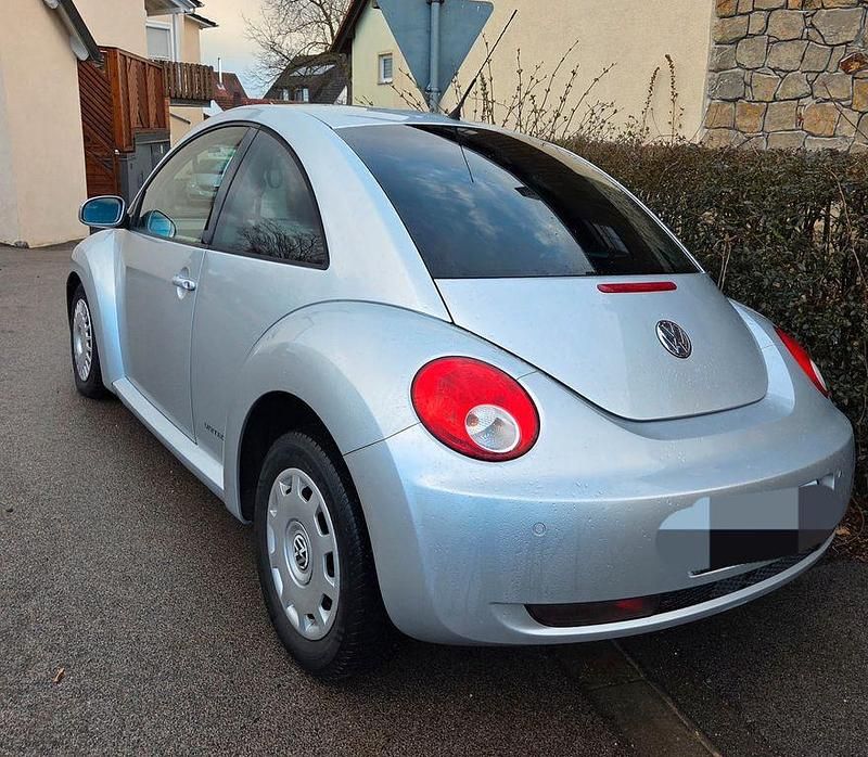 Gebraucht VW New Beetle 105 PS (77 kW) 2008 Silber Kleinwagen