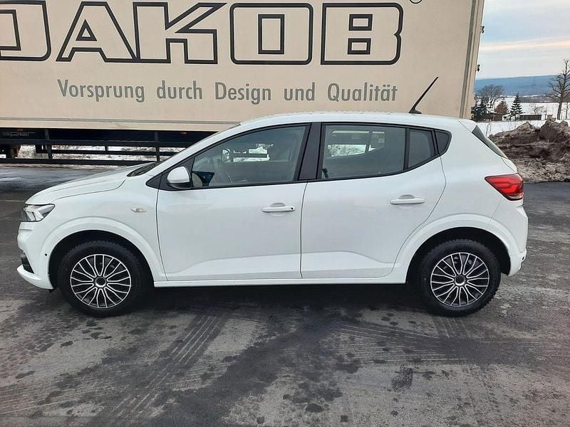 Gebraucht Dacia Sandero Expression 101 PS (74 kW) 2024 Weiß Limousine