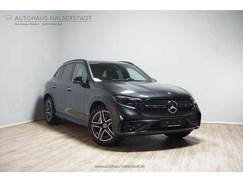 Gebraucht Mercedes GLC300 269 PS (197 kW) 2024 Grafitgrau metallic (metallic) SUV