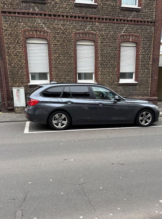 Gebraucht BMW 318 143 PS (105 kW) 2013 Kombi