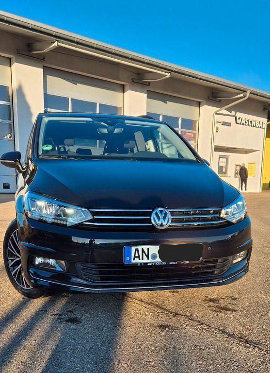Gebraucht VW Touran Highline 190 PS (139 kW) 2017 Schwarz Van / Kleinbus