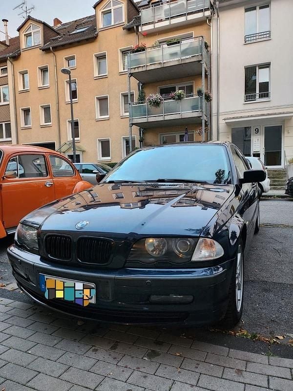 Blau Gebraucht 2000 BMW 320 Limousine | 2.950 € (Superpreis) - Bild 1/4