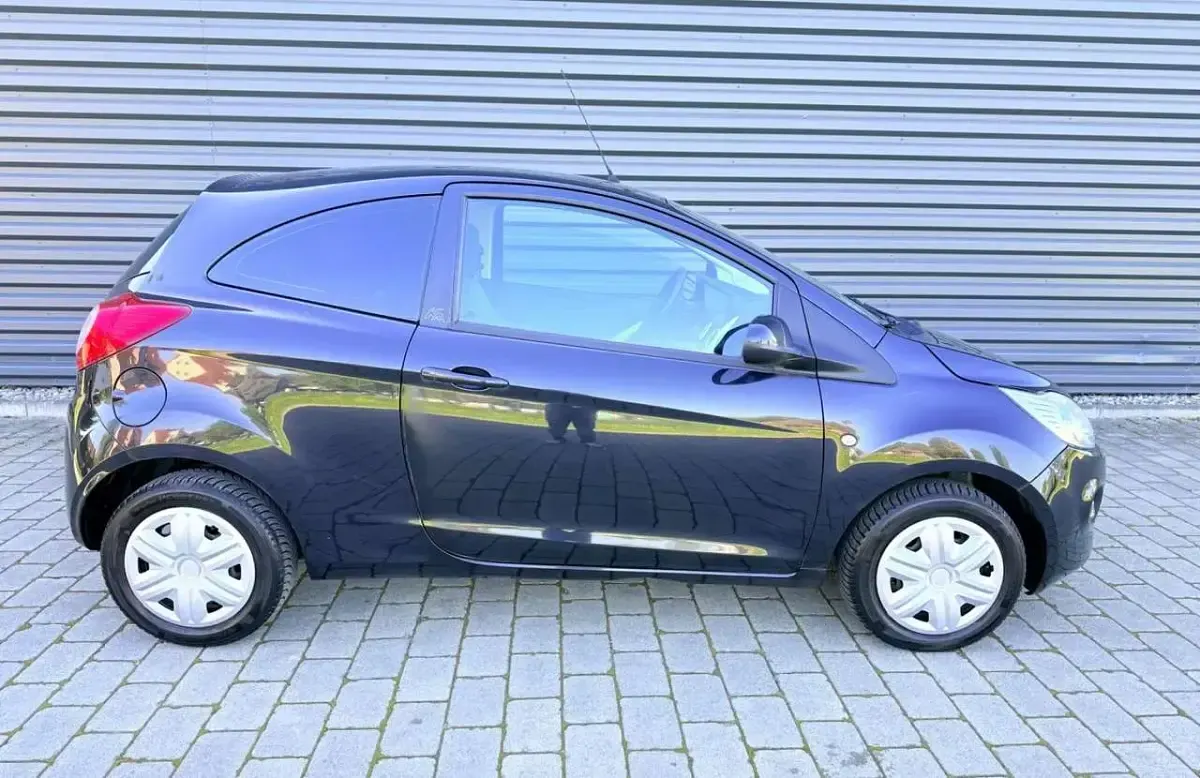 Gebraucht Ford Ka Trend 69 PS (50 kW) 2012 Midnightschwarz metallic Kleinwagen