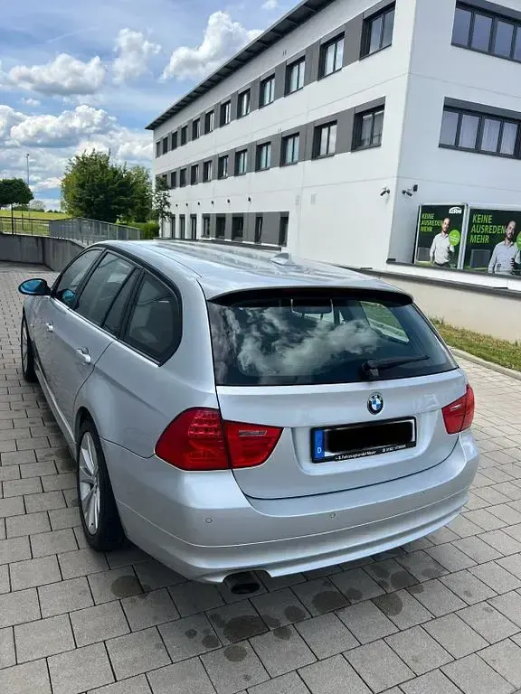 Gebraucht BMW 320 Efficient Dynamics 116 PS (85 kW) 2010 Kombi