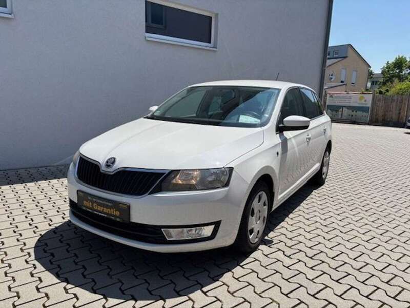 Candyweiss Gebraucht 2014 Skoda Rapid Ambition Kleinwagen | 6.180 € (Fairer Preis) - Bild 1/4