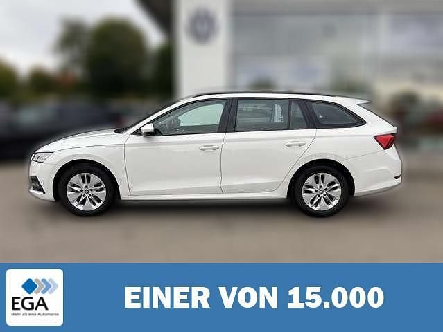 Weiß Gebraucht 2022 Skoda Octavia Kombi | 24.880 € (Teuer) - Bild 1/4