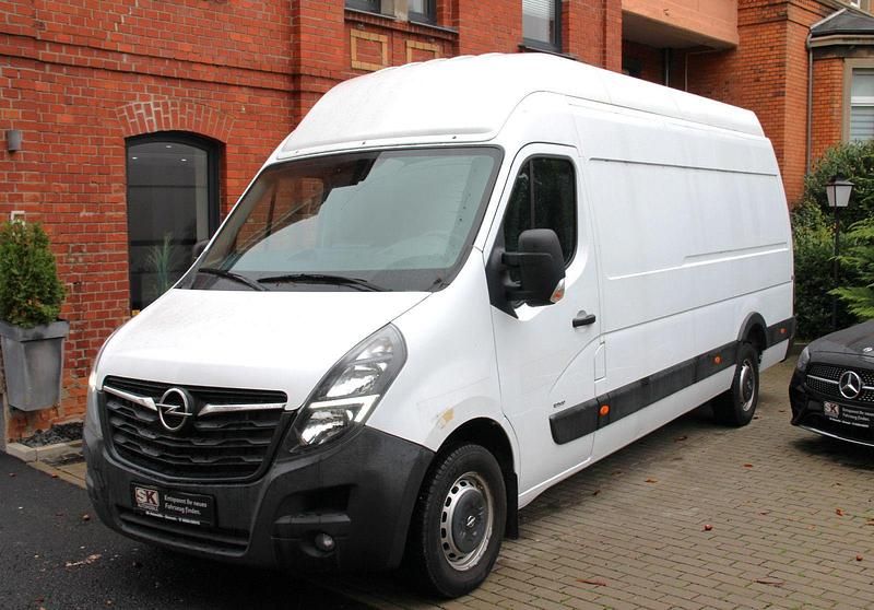 Weiß Gebraucht 2021 Opel Movano Van | 18.500 € (Etwas zu teuer) - Bild 1/4