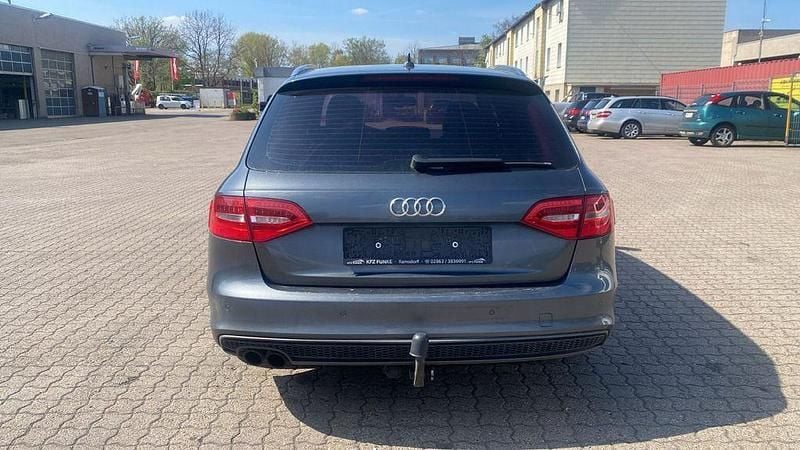 Gebraucht Audi A4 S-Line 177 PS (130 kW) 2012 Grau Kombi