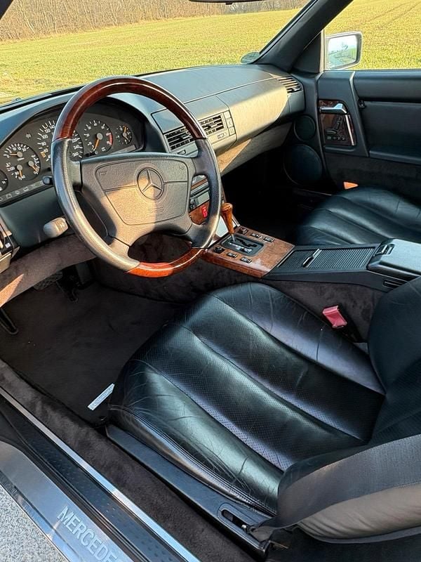 Gebraucht Mercedes SL500 326 PS (239 kW) 1992 Schwarz Cabrio