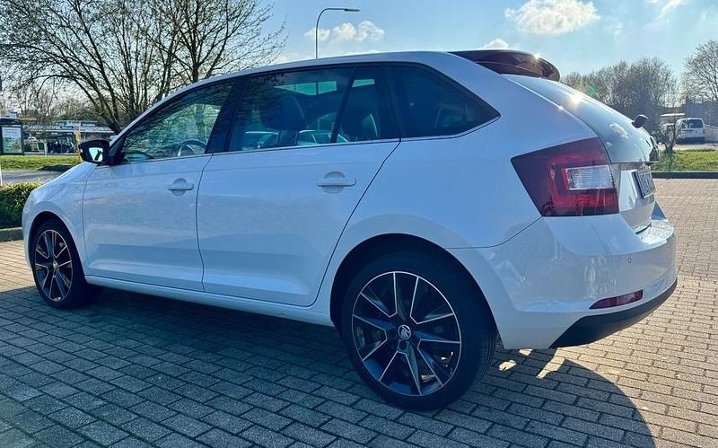 Gebraucht Skoda Rapid Style 116 PS (85 kW) 2018 Weiß Kleinwagen