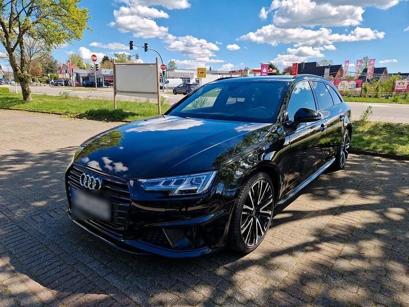 Schwarz Gebraucht 2020 Audi A4 S-Line Kombi | 21.750 € (Superpreis) - Bild 1/4