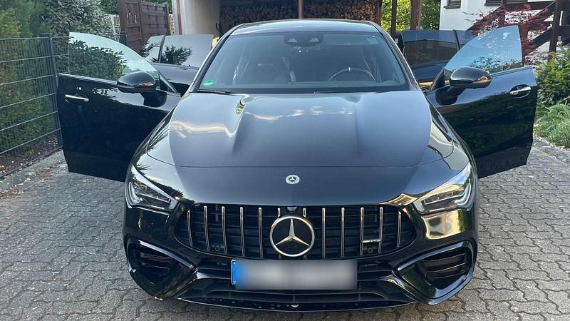 Schwarz Gebraucht 2021 Mercedes CLA45 AMG AMG Kombi | 50.900 € (Teuer) - Bild 1/4