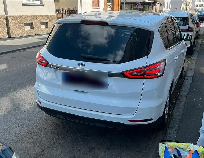 Second-hand Ford S-MAX S 150 CP (110 kW) 2017 Alb Monovolum