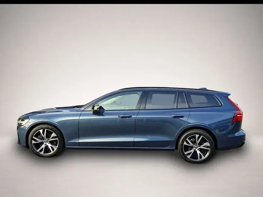 Gebraucht Volvo V60 Plus 197 PS (144 kW) 2025 Blau Kombi