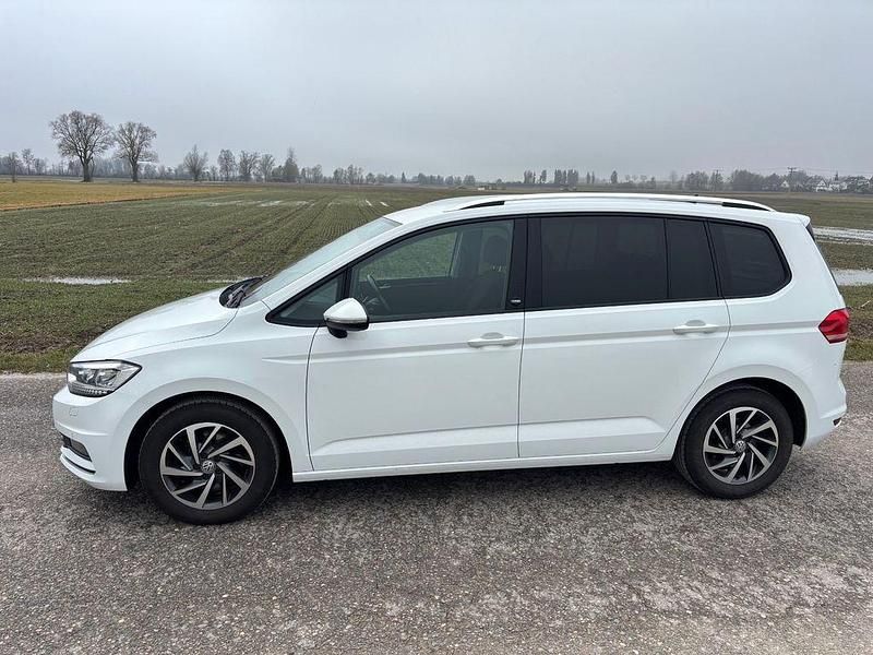 Gebraucht VW Touran Sound 150 PS (110 kW) 2018 Weiß Van / Kleinbus
