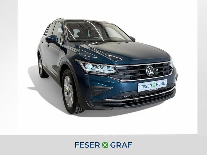 Nightshade blue metallic Gebraucht 2023 VW Tiguan Move SUV | 33.990 € (Fairer Preis) - Bild 1/4