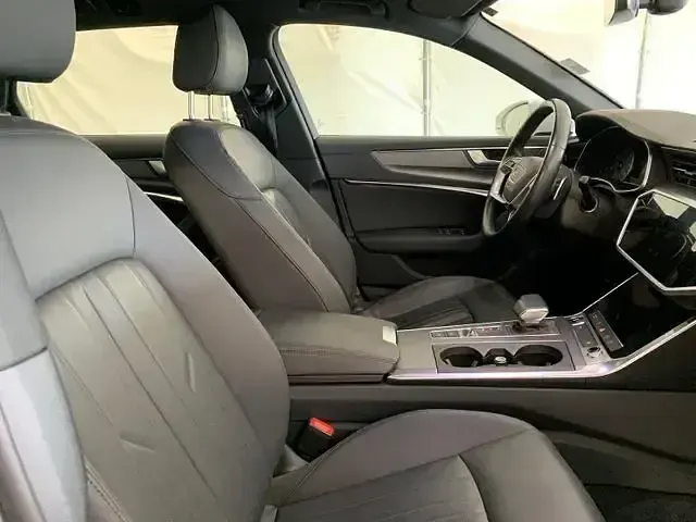 Gebraucht Audi A6 Ambiente 204 PS (150 kW) 2023 Ibisweiß Kombi