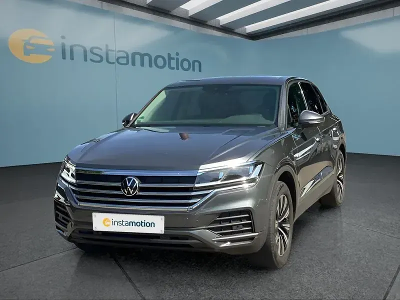 Gebraucht VW Touareg 286 PS (210 kW) 2024 Grau SUV