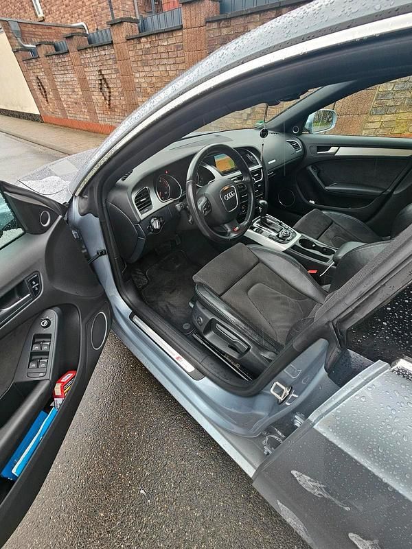 Gebraucht Audi A5 S-Line 179 PS (131 kW) 2011 Silber Coupé