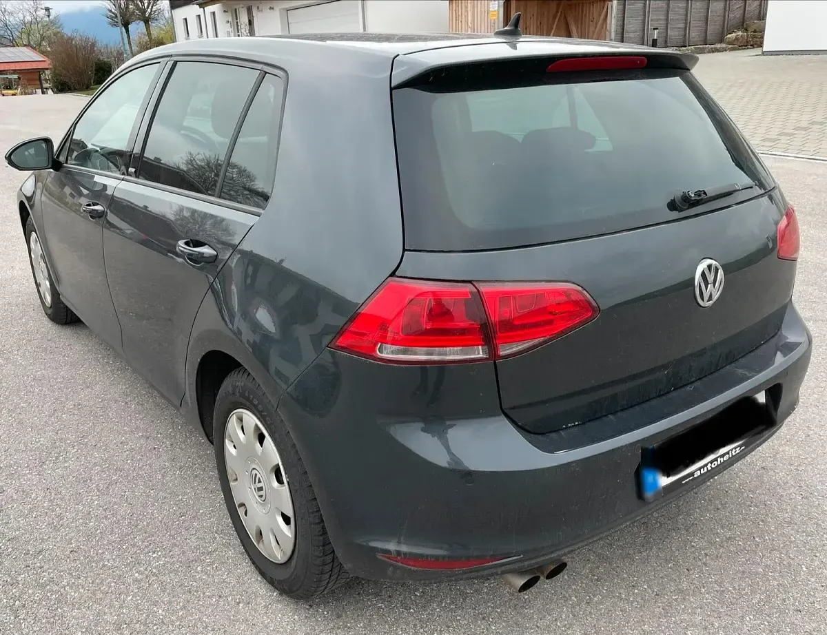Gebraucht VW Golf VII Allstar 125 PS (91 kW) 2016 Schwarz Kleinwagen