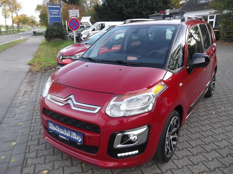 Rot Gebraucht 2016 Citroën C3 Picasso Exclusive Van / Kleinbus | 7.990 € (Teuer) - Bild 1/4