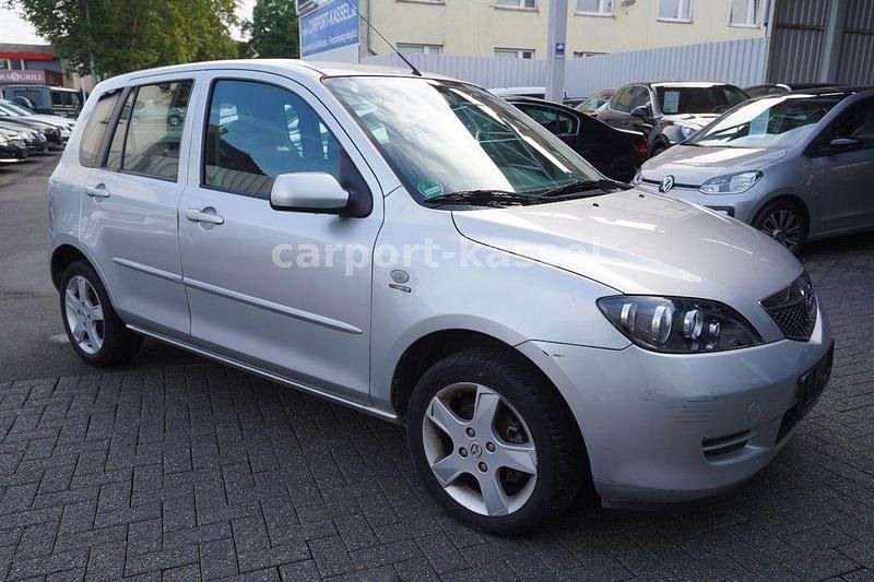 Silber Gebraucht 2007 Mazda 2 Active Limousine | 1.999 € (Superpreis) - Bild 1/4