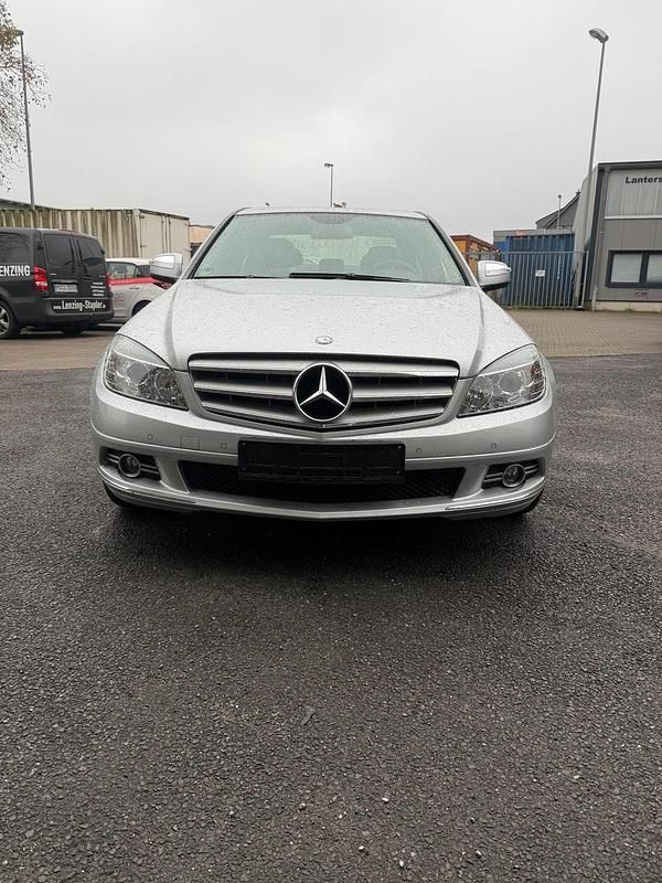 Silber Gebraucht 2007 Mercedes C230 Limousine | 7.800 € (Fairer Preis) - Bild 1/4