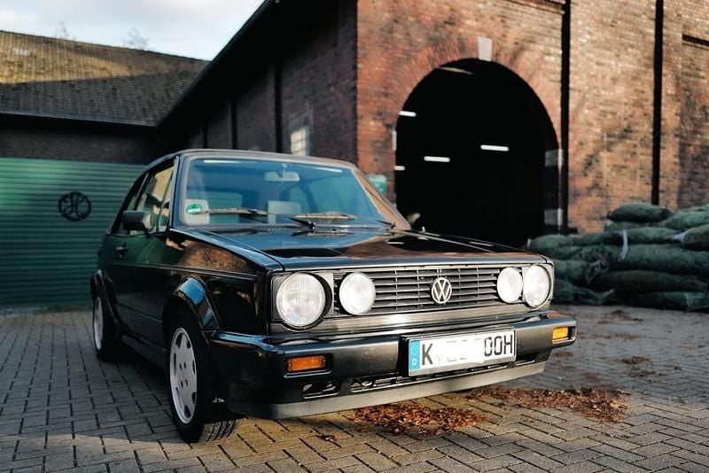 Schwarz Gebraucht 1989 VW Golf Cabriolet Karmann Cabrio | 9.490 € - Bild 1/4