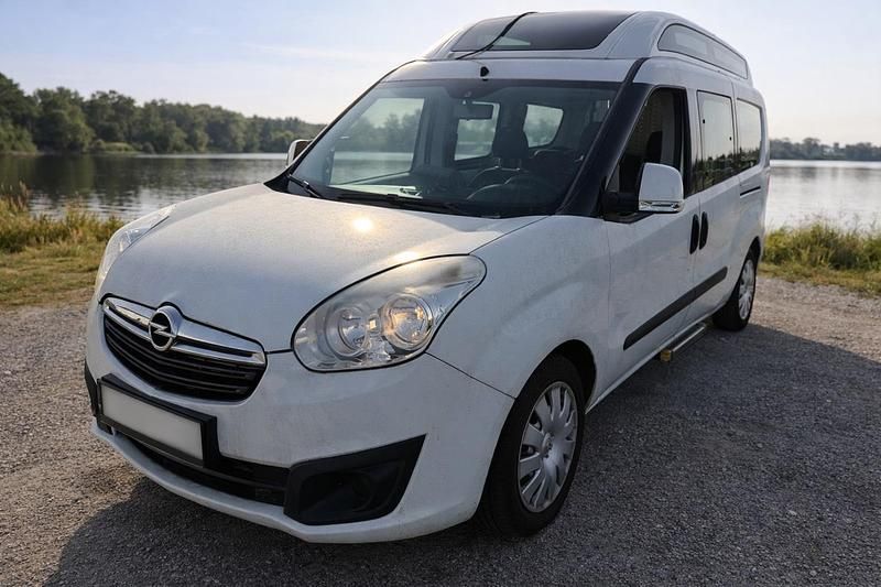 Gebraucht Opel Combo 135 PS (99 kW) 2016 Weiß Van / Kleinbus