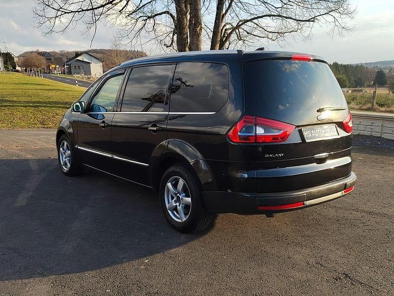 Gebraucht Ford Galaxy Titanium 163 PS (119 kW) 2011 Schwarz Van / Kleinbus