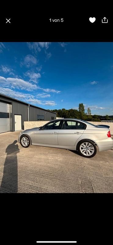 Silber Gebraucht 2006 BMW 318 Limousine | 3.599 € - Bild 1/4