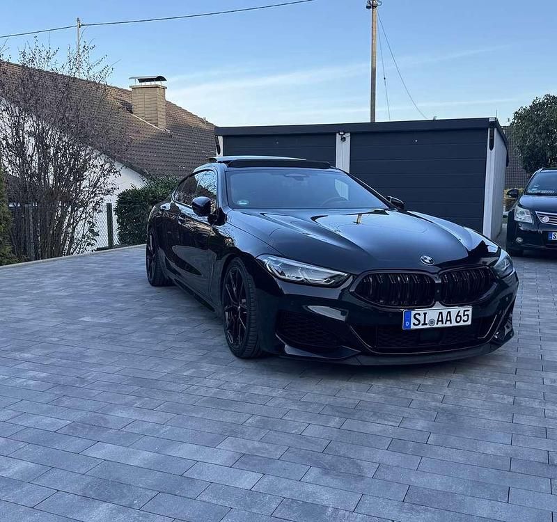 Schwarz Gebraucht 2020 BMW 840 M Sport Coupé | 57.000 € (Etwas zu teuer) - Bild 1/4