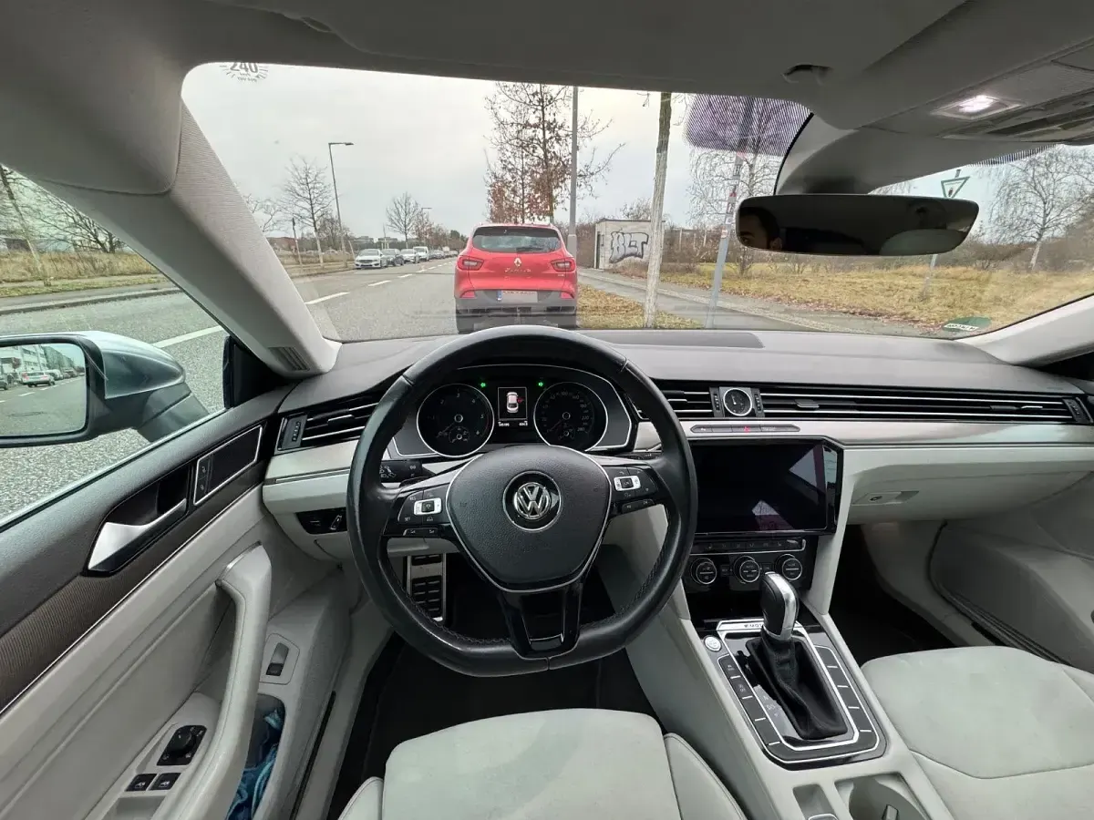 Gebraucht VW Arteon 239 PS (175 kW) 2018 Grau Kleinwagen