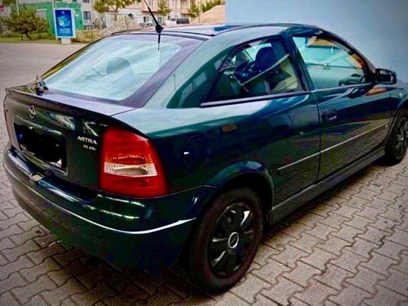 Gebraucht Opel Astra 101 PS (74 kW) 1999 Grün Limousine
