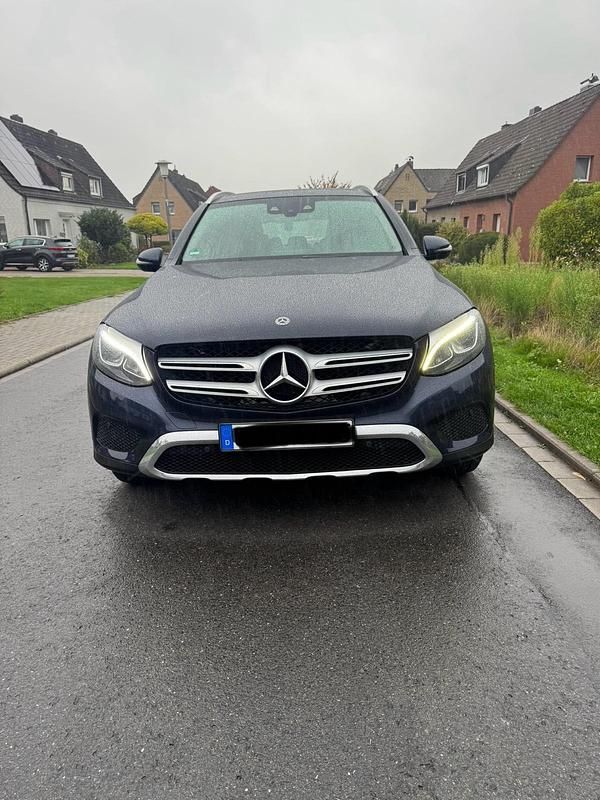 Gebraucht Mercedes GLC220 170 PS (125 kW) 2018 Blau SUV
