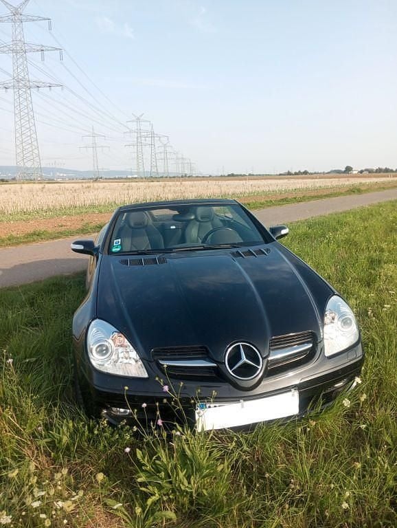 Schwarz Gebraucht 2005 Mercedes SLK200 Cabrio | 6.800 € (Guter Preis) - Bild 1/4