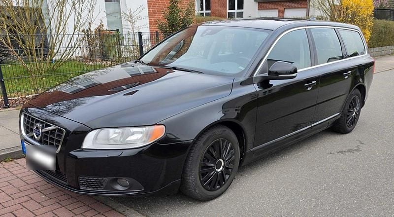 Gebraucht Volvo V70 114 PS (83 kW) 2011 Schwarz Kombi