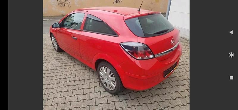 Second-hand Opel Astra 90 CP (66 kW) 2009 Roșu Coupe