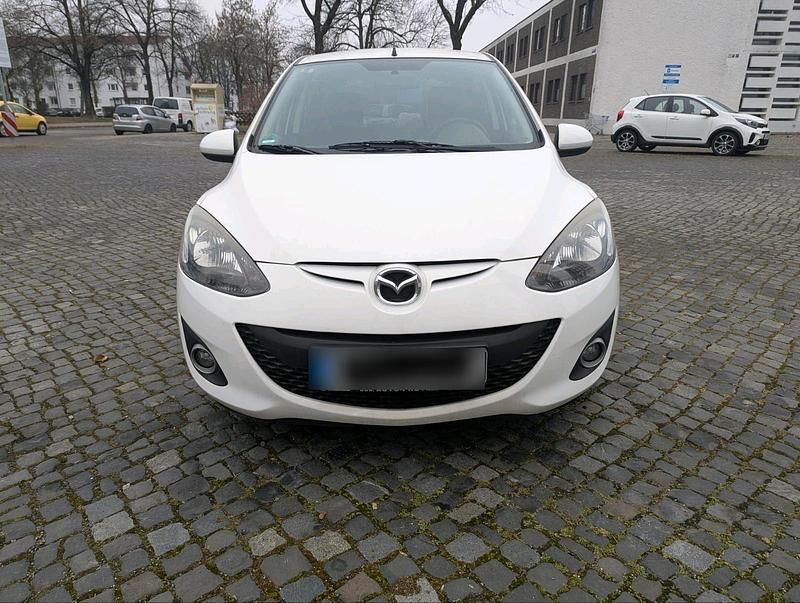 Second-hand Mazda 2 84 CP (61 kW) 2013 Alb Hatchback