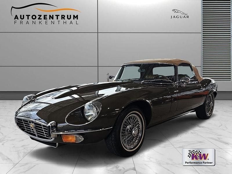 Braun Gebraucht 1974 Jaguar E-Type Cabrio | 97.070 € - Bild 1/4