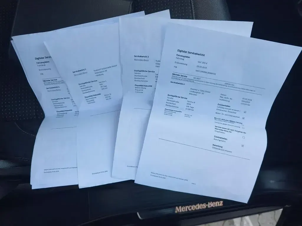 Gebraucht Mercedes GLE250 204 PS (150 kW) 2018 Schwarz SUV