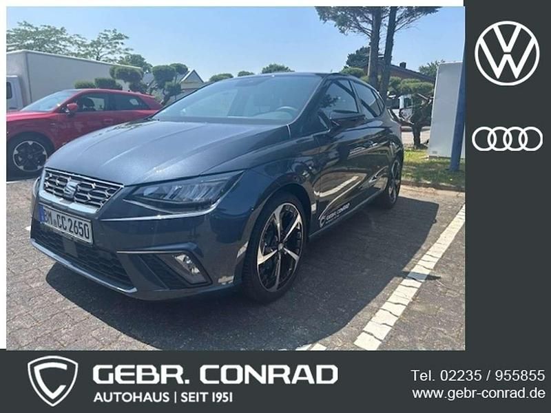 Grau Gebraucht 2025 Seat Ibiza FR Limousine | 23.789 € (Teuer) - Bild 1/4